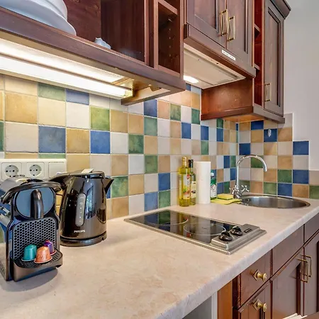 Apartament International House Mit Terrasse Zw 4 *