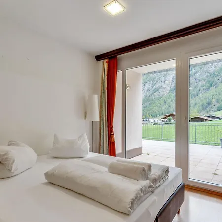 Apartmán International House Mit Terrasse Zw 4 *