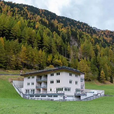 International House Mit Terrasse Zw 4 Apartamento