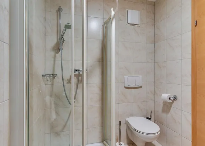 Apartmán International House Mit Terrasse Zw 4 *